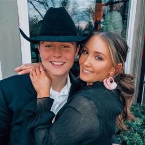 Meet your Posher, Cade